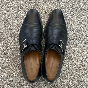 Magnanni men’s black dress shoes, size 9.5
